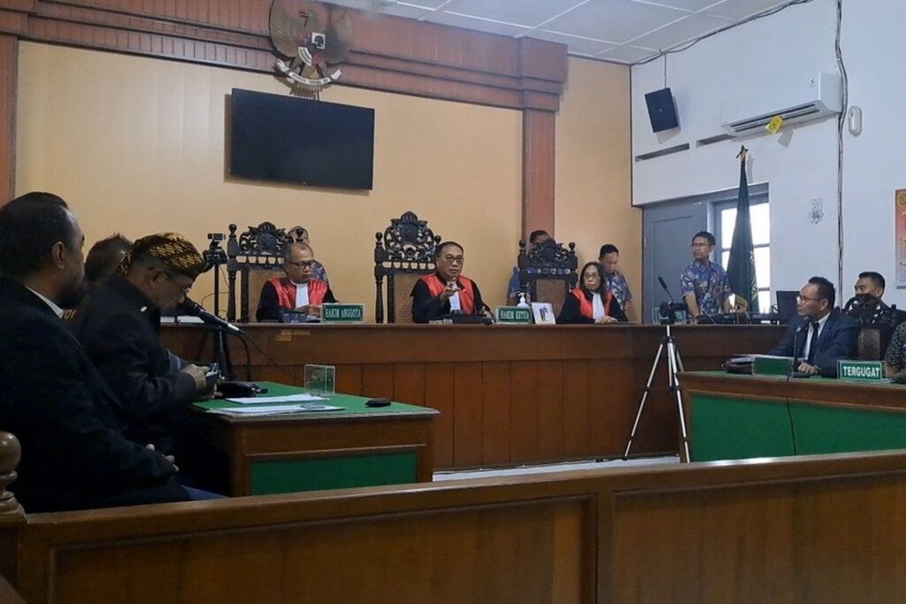 Jokowi Digugat Soal Esemka dan Ijazah, Sidang Dimulai Tanpa Kehadiran Presiden