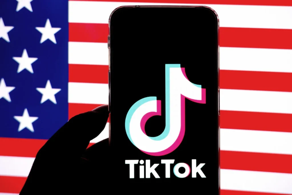 Trump Kejar Kesepakatan TikTok Meski Perang Dagang dengan China Memanas